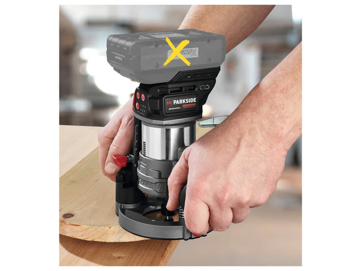 PARKSIDE PERFORMANCE Fraiseuse multifonction - Utilisation sur chant